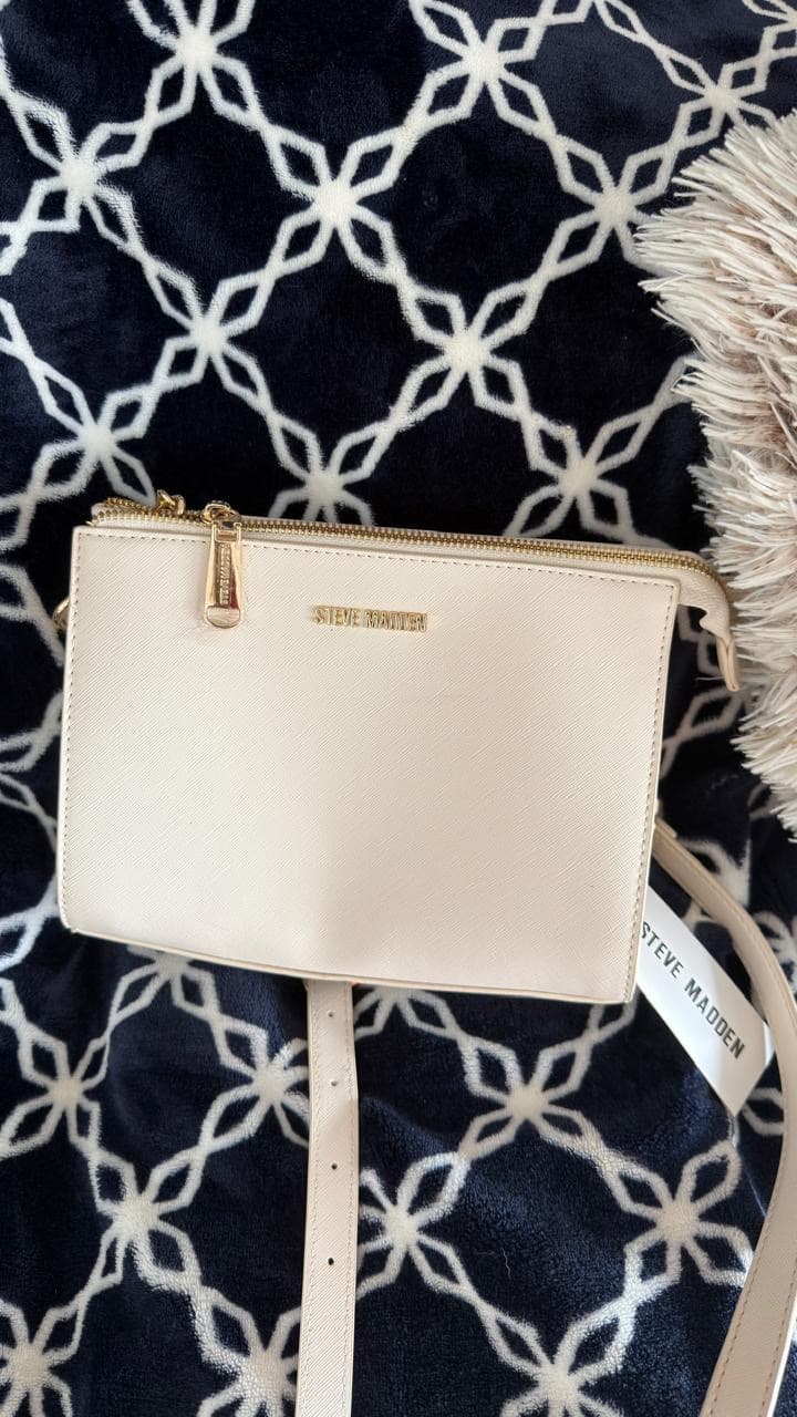 Bolso crossbody Steve Madden tipo pouch